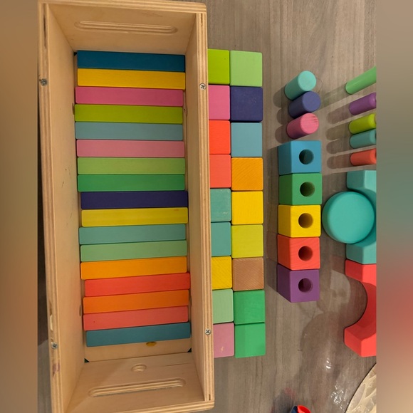 LOVEVERY Block Set - Incomplete - Picture 4 of 9